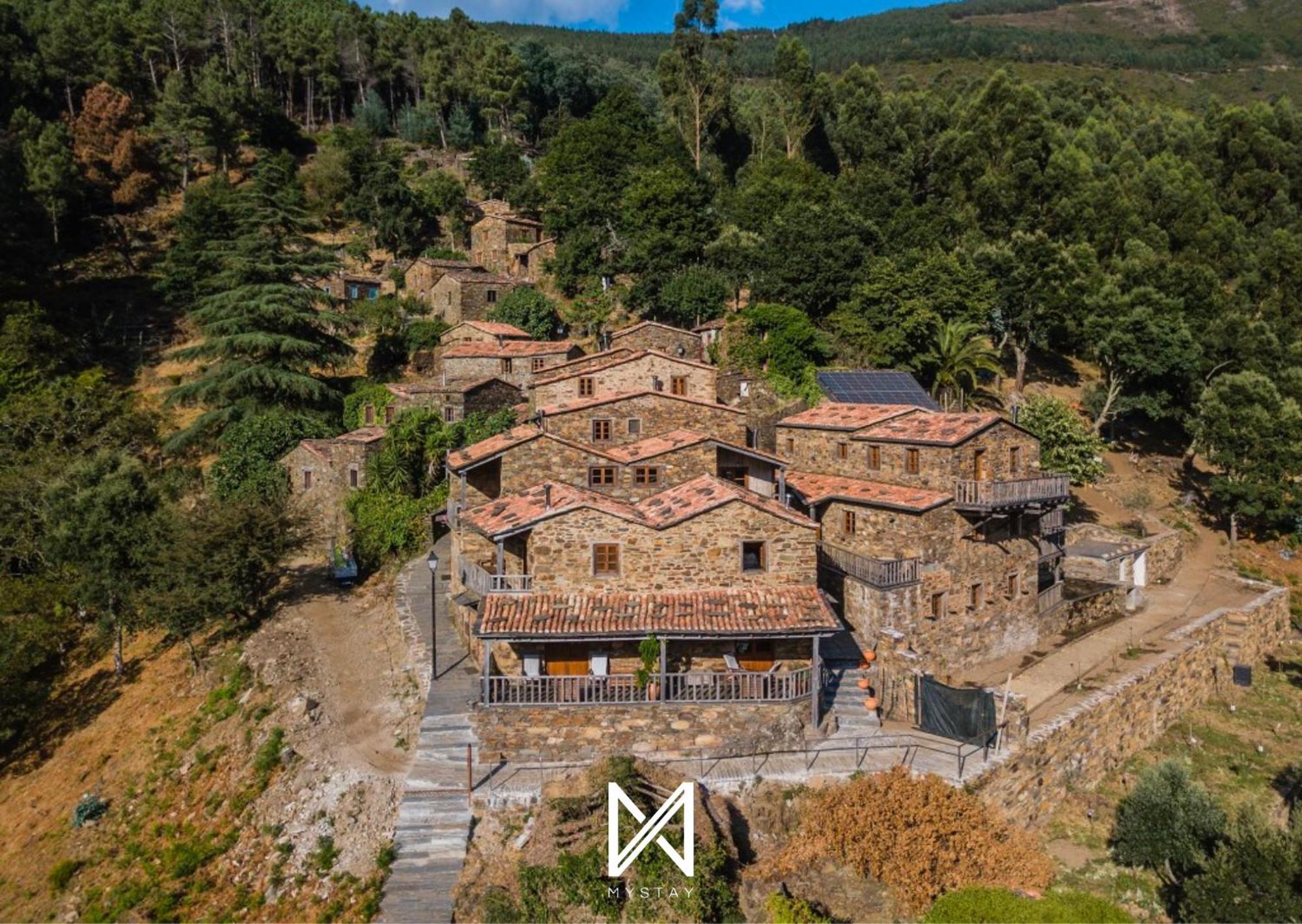Refúgio do Talasnal - Turismo Rural na Aldeia do Talasnal Exterior foto